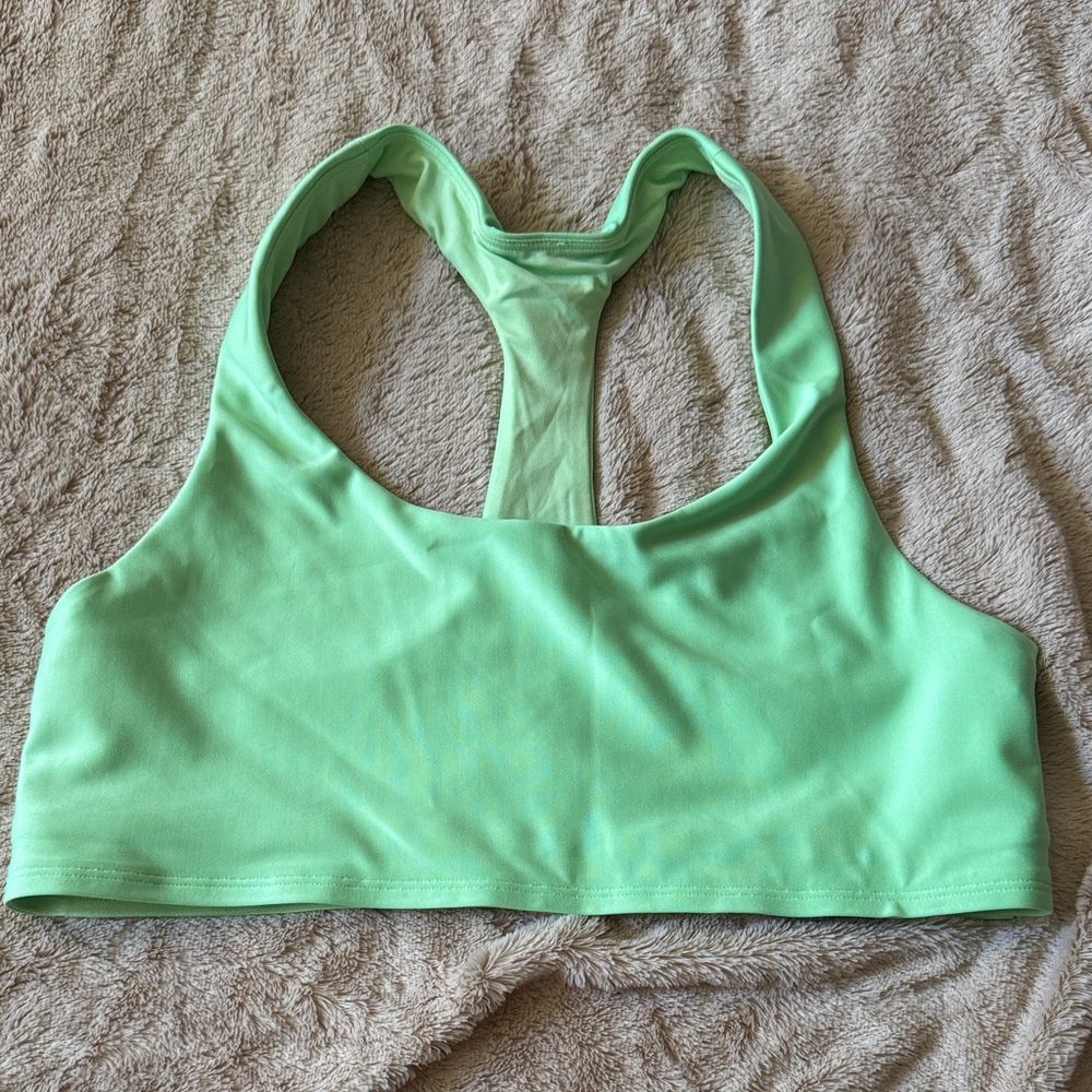 EUC Alo yoga airlift advantage racerback bra